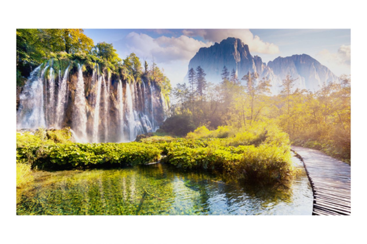 SAMSUNG The Wall IE020A 480x270 Px 7.500:1
